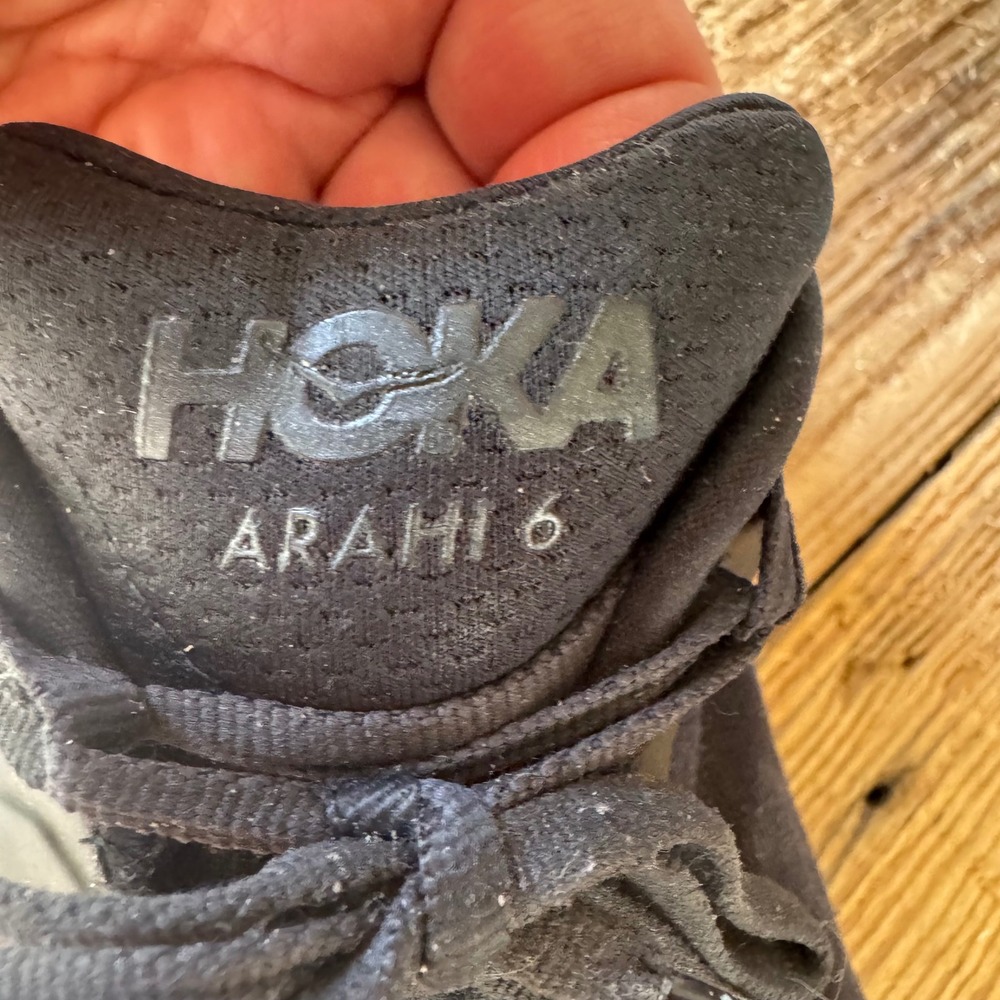 Hoka Arahi 6 Mens Running Shoes Black White Stability Sneakers Size 10.5-11 - Picture 2 of 7